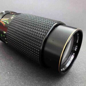 Star D GoldLine Pentax Zoom 70-210mm f:3.9 Macro Lens Multi-Coated KR Mount